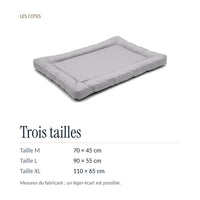 Les cotes : M 70 × 45 cm, L 90 × 55 cm, XL 110 × 65 cm