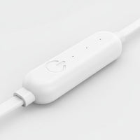 Détail : boîtier de commande à un bouton sur le câble USB