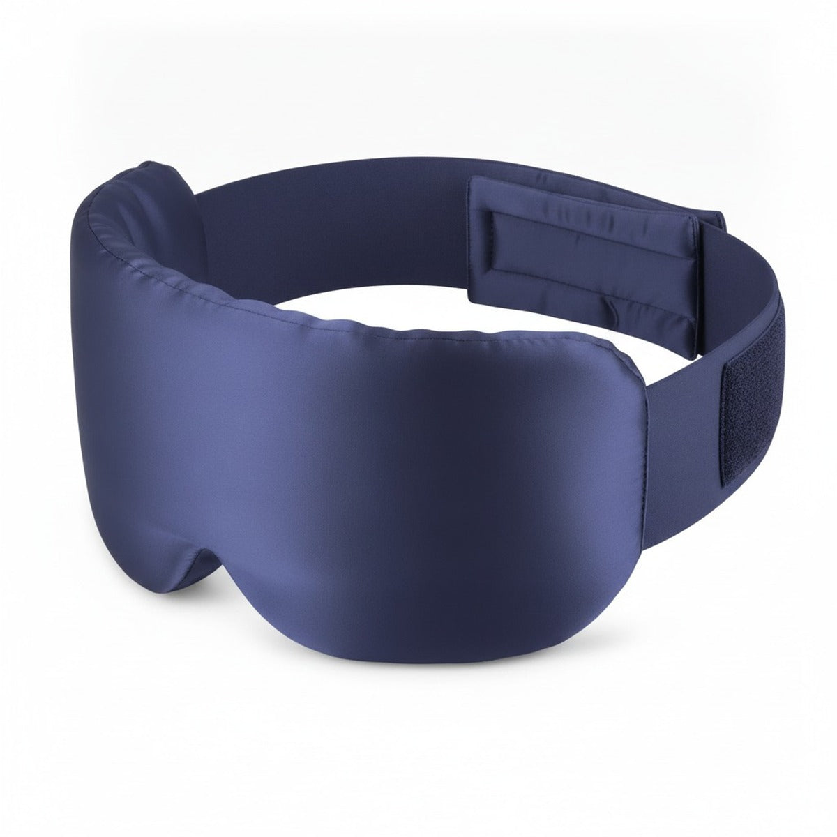 Coloris marine : masque de nuit en soie de mûrier sur fond blanc