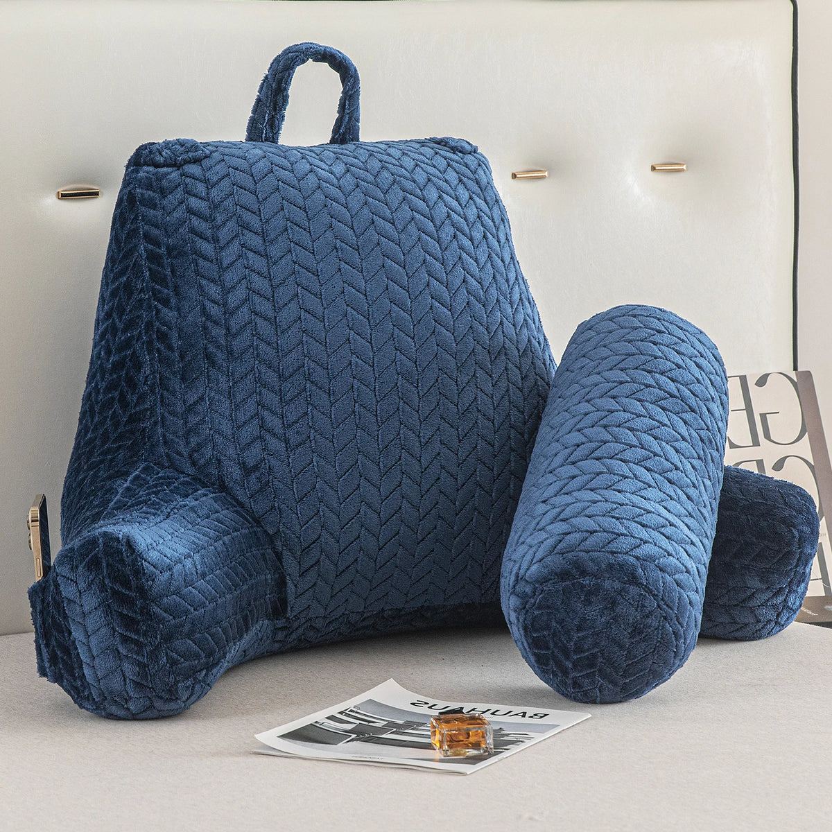 Coussin de lecture bleu avec coussin supérieur amovible