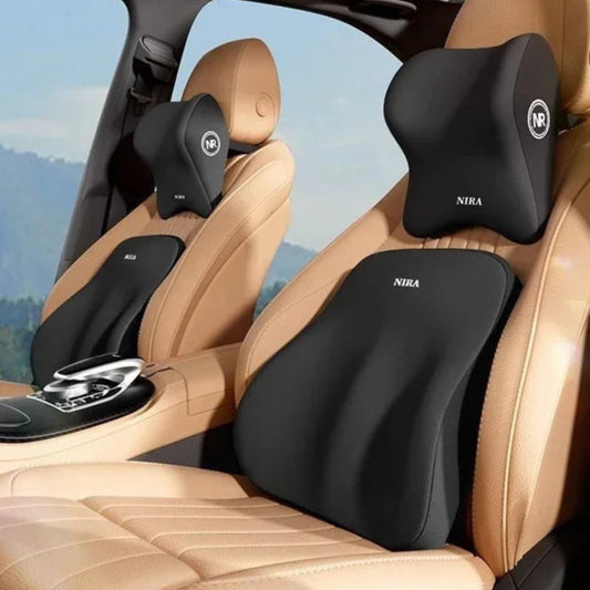 Deux sièges de voiture équipés d'un coussin de dossier et d'un appui-tête noirs