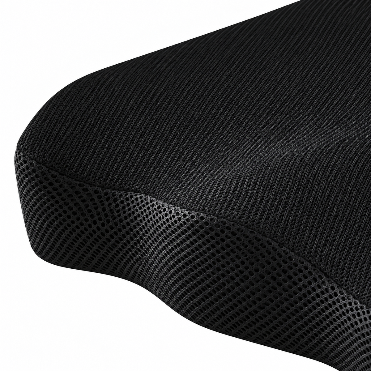 Détail du revêtement noir en maille et du bord du coussin — visuel retouché