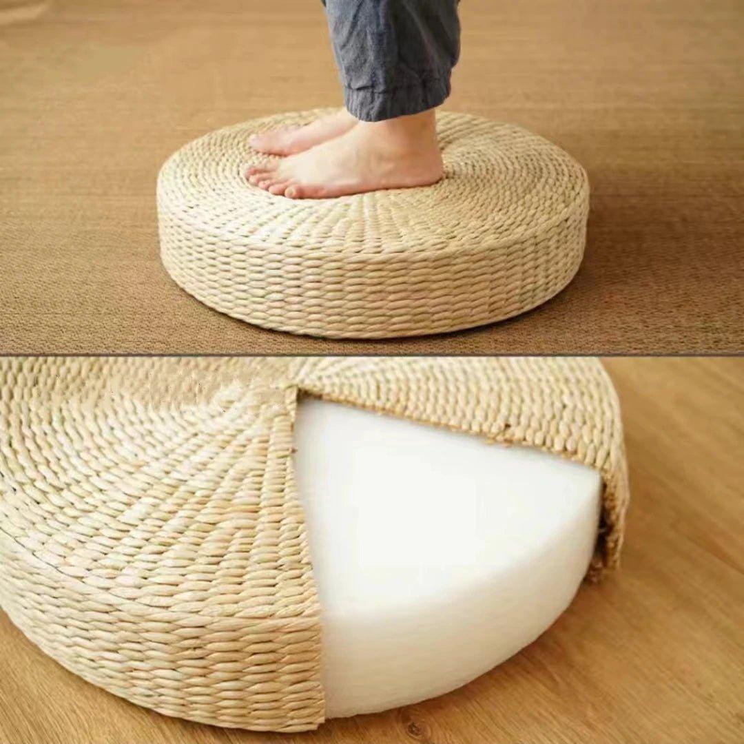 Coussin de sol japonais rond, détail de la surface tressée