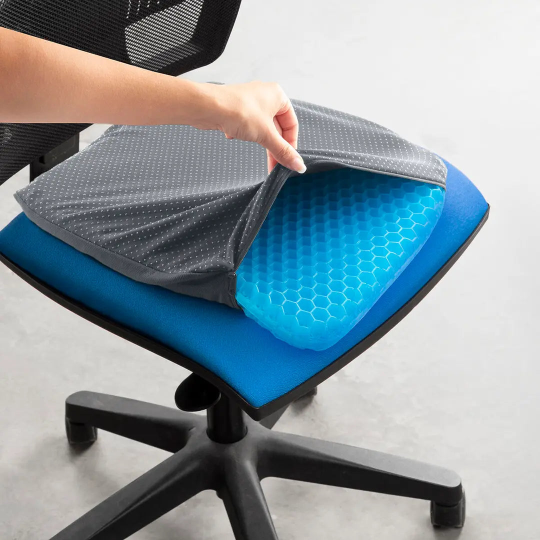 Gros plan de la structure alvéolée bleue du coussin HexaFresh