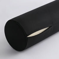 Détail du textile et de la surface d'un traversin cylindrique