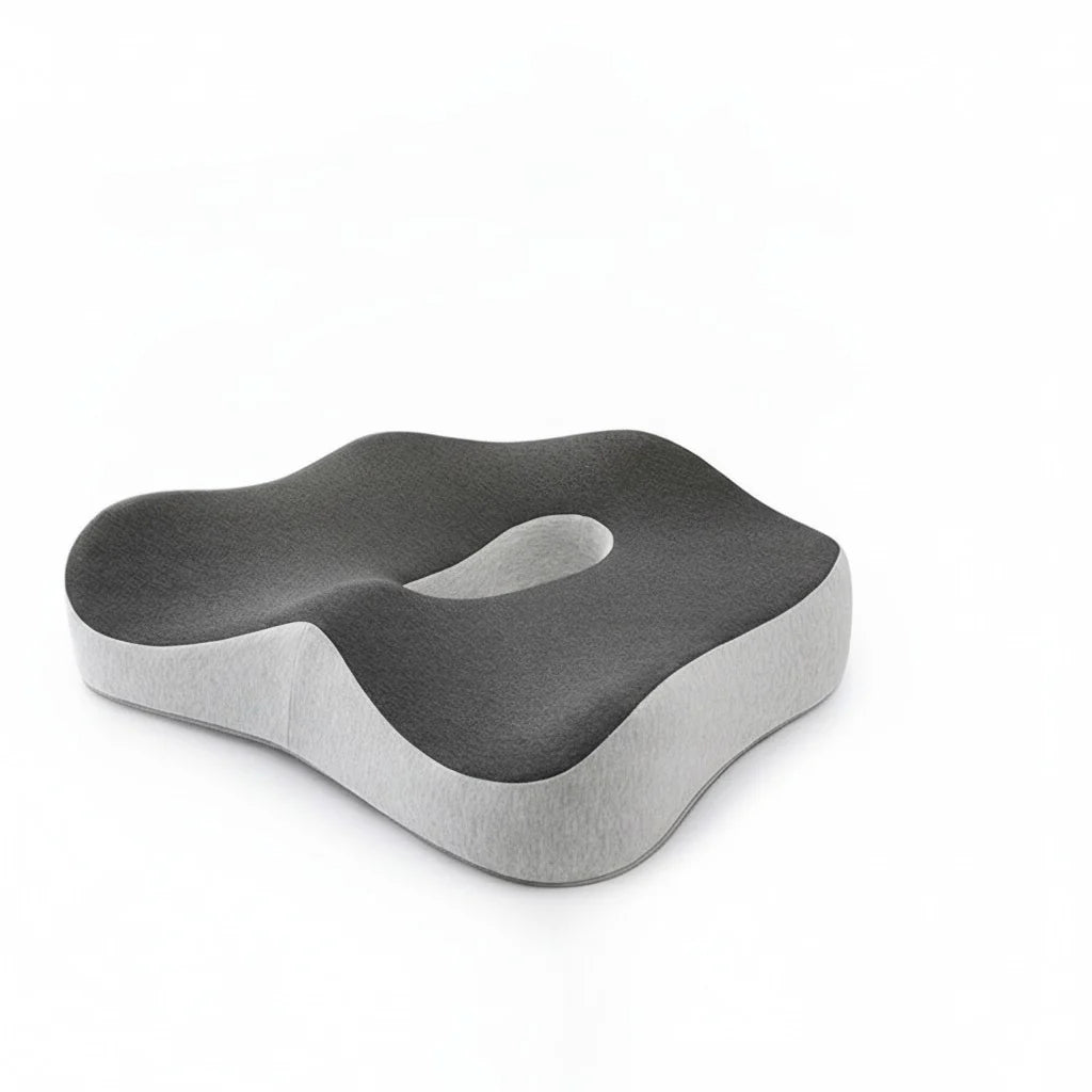 Coussin d’assise gris ErgoCore à découpe arrière, vue de trois quarts