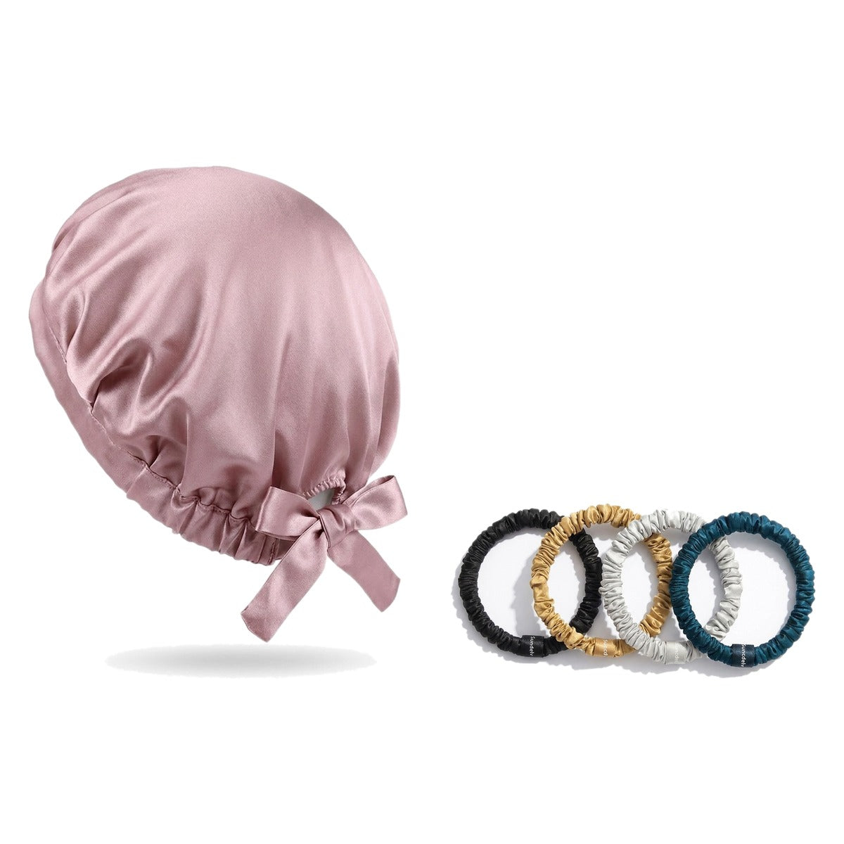 Pack soie de mûrier : bonnet de nuit rose et 4 chouchous assortiment contraste, sur fond blanc