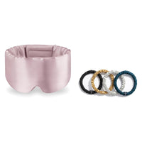 Pack soie de mûrier : masque de nuit rose et 4 chouchous assortiment contraste, sur fond blanc