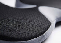 Gros plan sur le tissu respirant du coussin à double ouverture